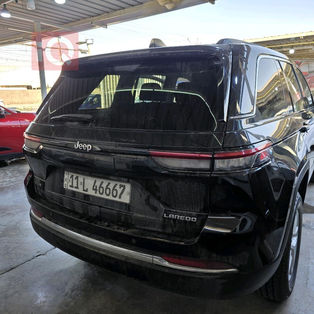 جيب جراند شيروكي